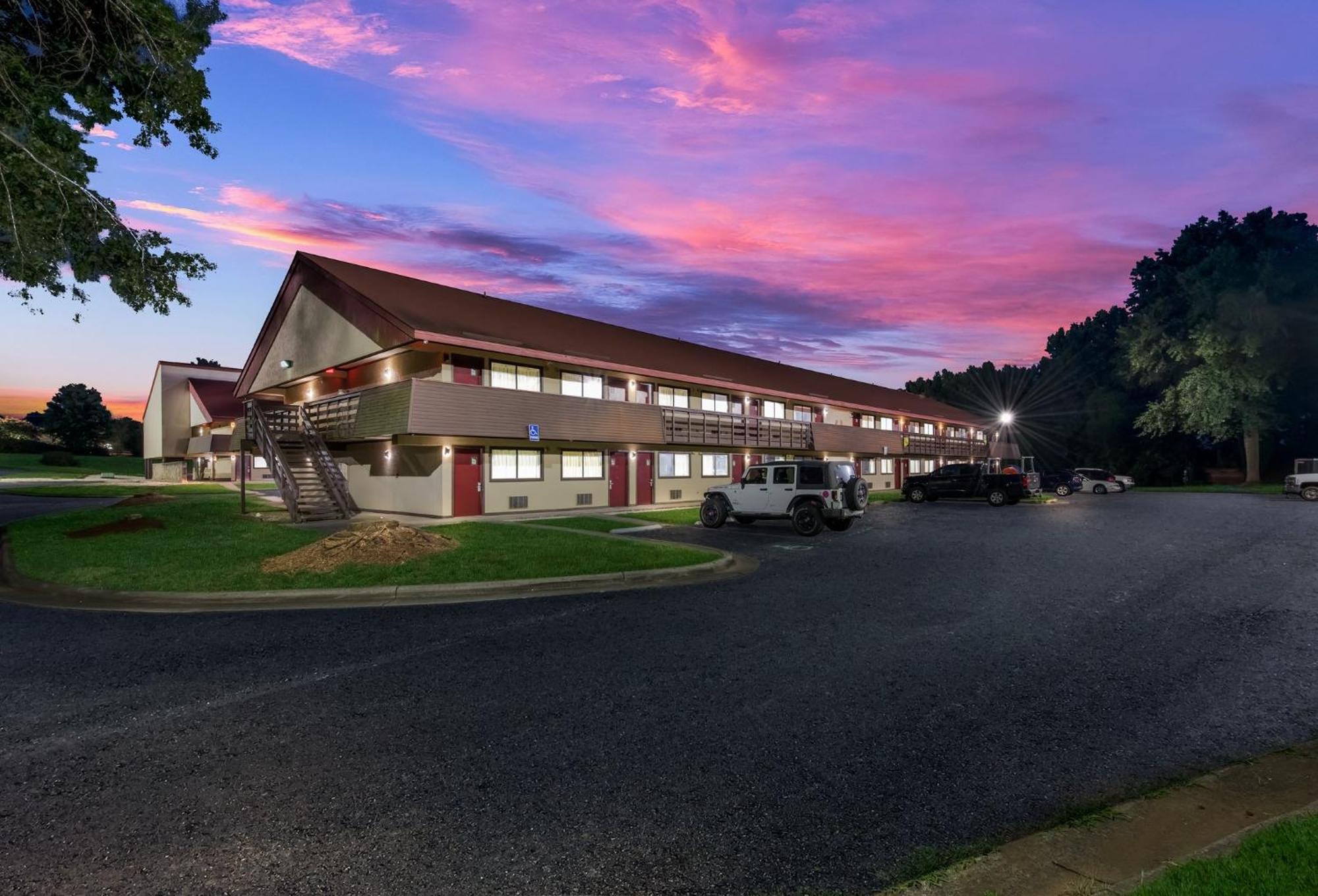 Red Roof Inn Hickory Ngoại thất bức ảnh