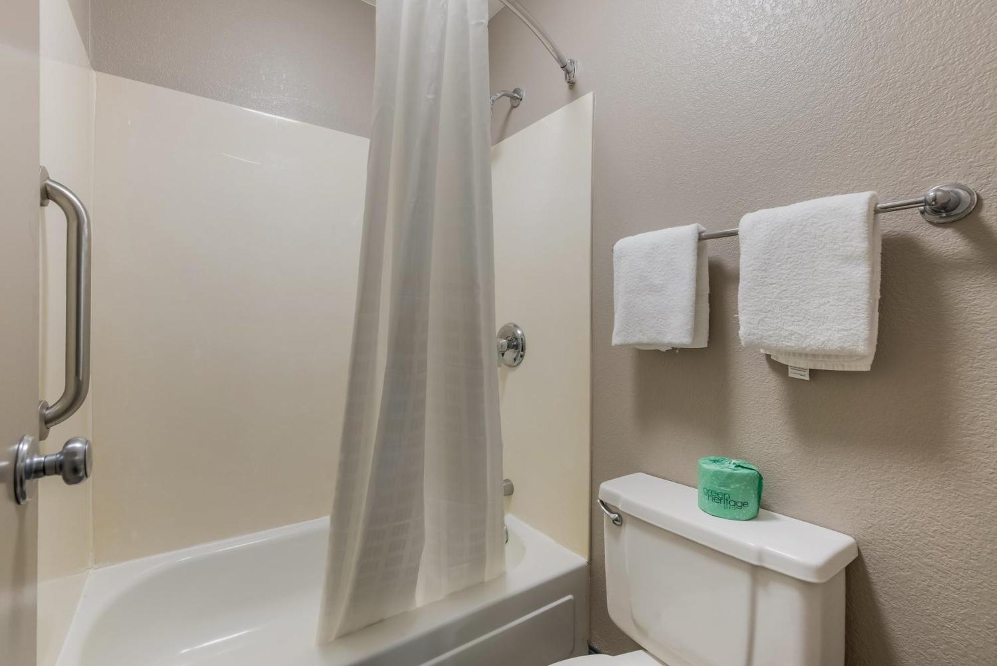 Red Roof Inn Hickory Ngoại thất bức ảnh